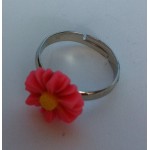 Ring verstelbaar met roze margriet