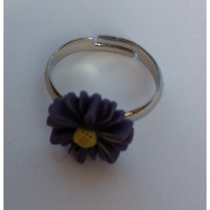 Ring verstelbaar met paarse margriet