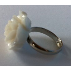 Ring verstelbaar met witte roos